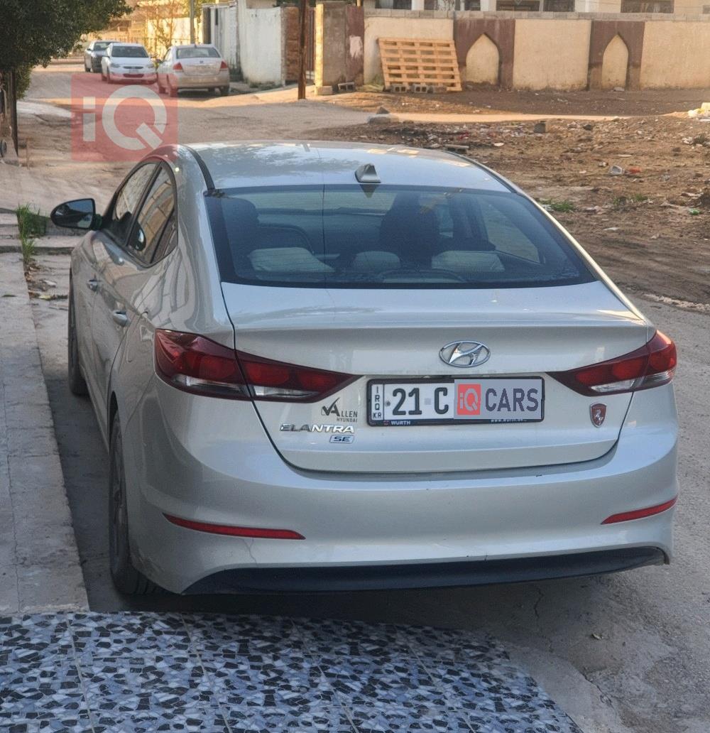 هیۆندای ئەلەنترا